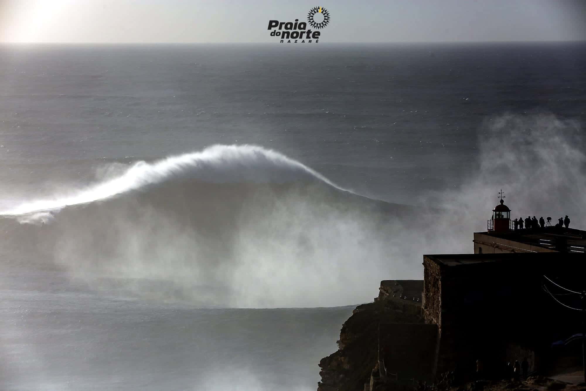 Maior ondulação da temporada garante mais um espetáculo de tirar o fôlego